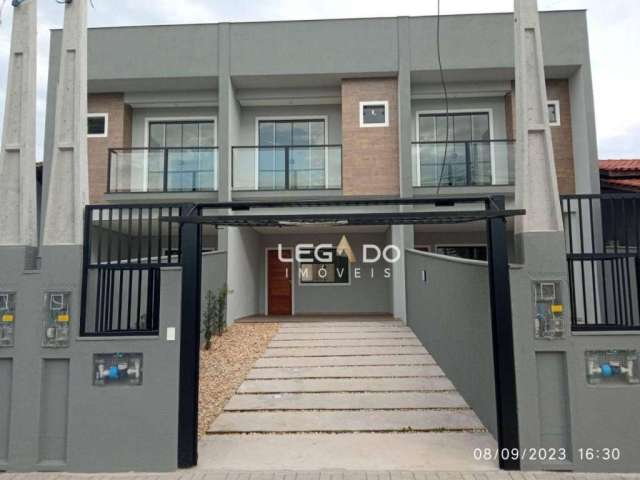 Sobrado Geminado Novo com 3 dormitórios (1 suíte) à venda, 110 m² por R$ 495.000 - Boa Vista - Joinville/SC