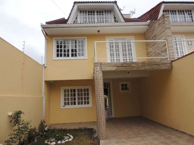 Casa com 3 quartos à venda na Rua Nelson Basso, 140, Bom Jesus, São José dos Pinhais por R$ 750.000