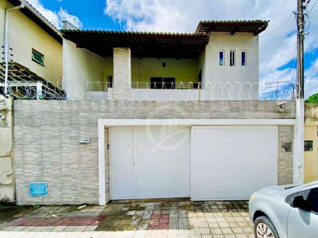 Casa com 4 dormitórios à venda, 200 m² por R$ 780.000,00 - Parangaba - Fortaleza/CE