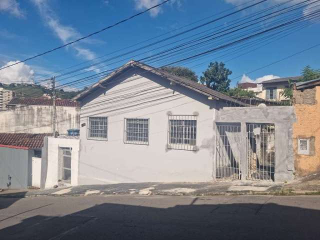 Casa com 2 quartos à venda no Centro, Poços de Caldas , 40 m2 por R$ 550.000