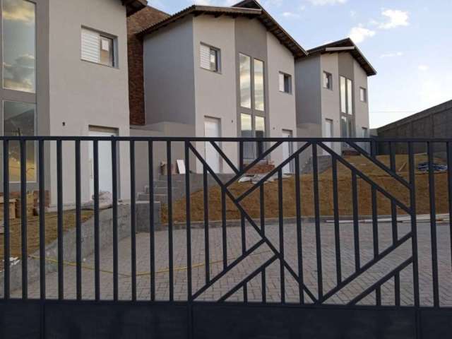 Casa com 2 quartos à venda no Jardim Bandeirantes, Poços de Caldas , 61 m2 por R$ 300.000