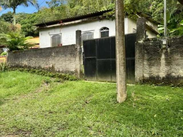Casa para Locação em Guapimirim, Cadete Fabres, 2 dormitórios, 1 banheiro