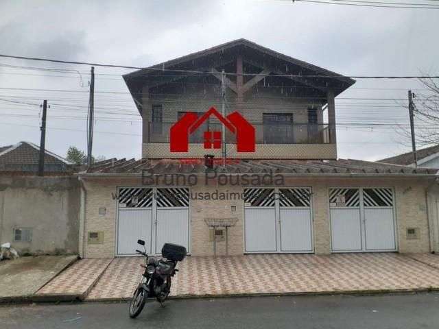 Casa à venda por R$ 630.000 em Centro, São Vicente/SP