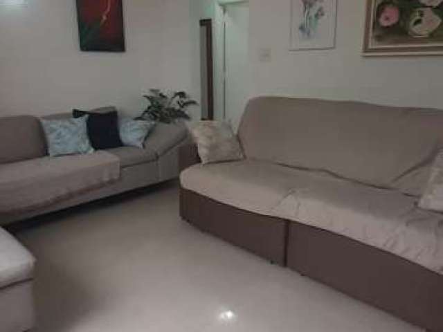 Lindo apartamento 1 andar/2quartos/1 suíte/1 garagem Encruzilhada Santos