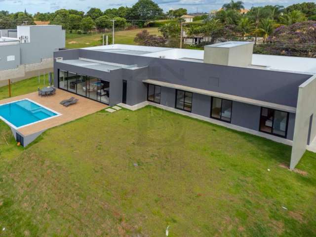 Casa com 4 dormitórios à venda, 380 m² por R$ 3.300.000 - Condomínio Residencial Green Valley - Marília/SP