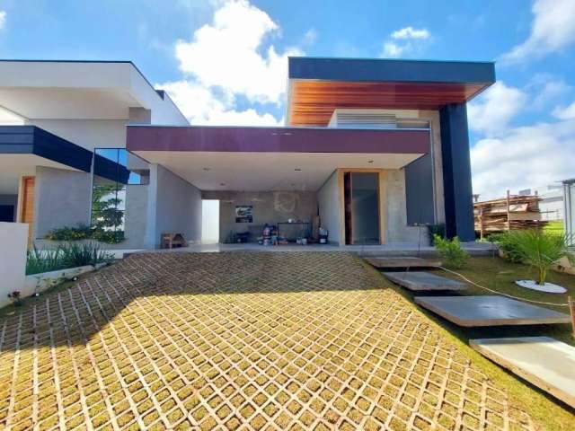 Casa com 3 dormitórios à venda por R$ 900.000 - Verana Parque Alvorada - Marília/SP