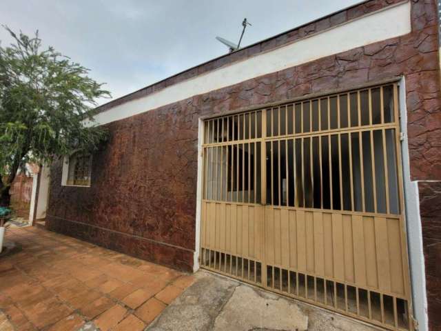 Casa à venda no bairro Alto Cafezal - Marília/SP