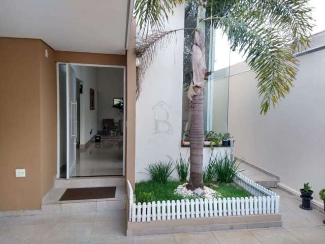 Casa com 3 dormitórios à venda, 190 m² por R$ 540.000 - Altos do Palmital - Marília/SP