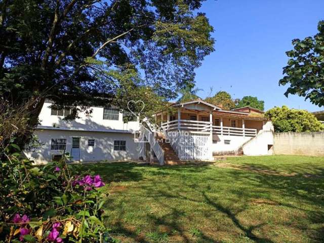Casa com 3 quartos à venda no Jardim dos Pinheiros, Atibaia  por R$ 850.000