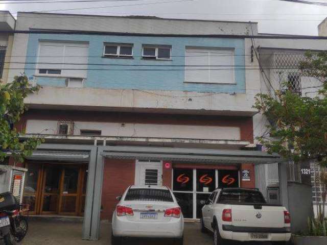 Prédio Comecial à Venda no Bairro São João, 364m², Pavilhão, 2 Apartamentos e Cozinha Industrial