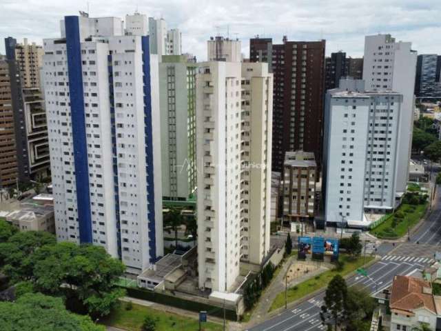 Apartamento à venda no bairro Água Verde - Curitiba/PR
