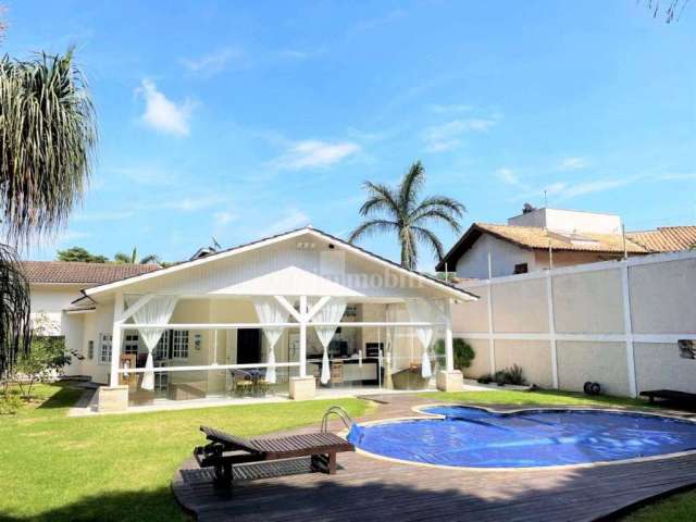 Casa com 4 dormitórios à venda, 320 m² por R$ 1.720.000,00 - Granja Viana - Cotia/SP