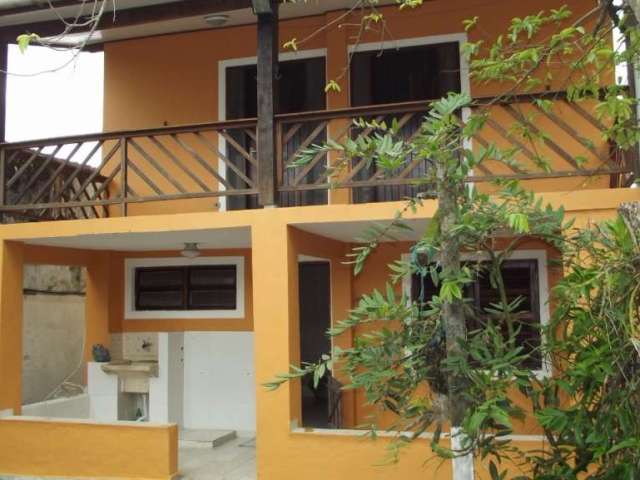 Casa com 4 quartos à venda no Centro, Ubatuba  por R$ 690.000