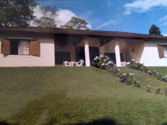 Chácara / sítio com 3 quartos à venda no Centro, Paraisópolis  por R$ 900.000