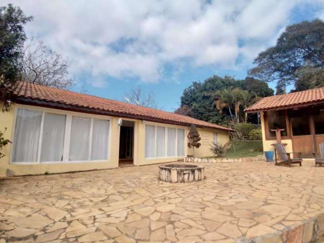 Fazenda com 4 salas à venda no Centro, São Luiz do Paraitinga  por R$ 2.500.000