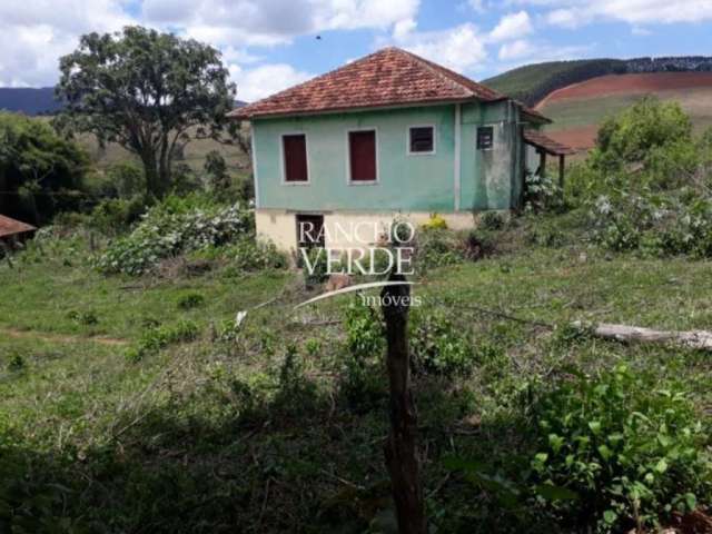Fazenda à venda no Centro, São Lourenço  por R$ 1.700.000