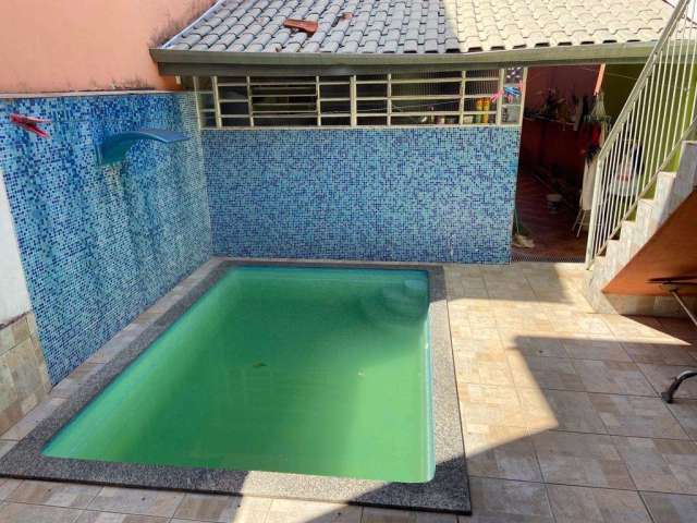 Casa com 3 quartos à venda na Vila Tatetuba, São José dos Campos  por R$ 650.000