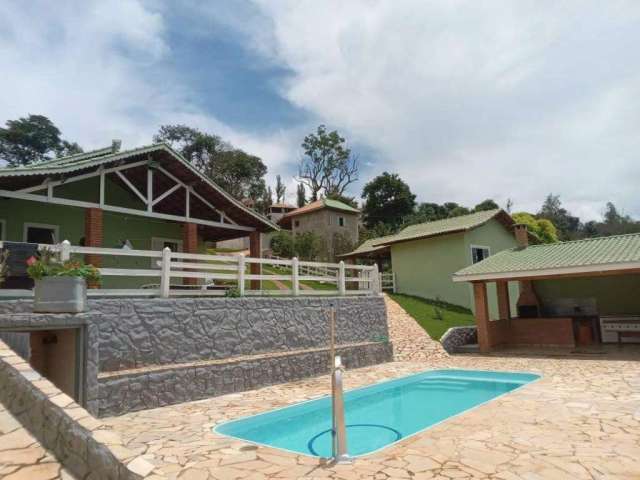 Chácara / sítio com 2 quartos à venda na Zona Rural, Brazópolis  por R$ 550.000