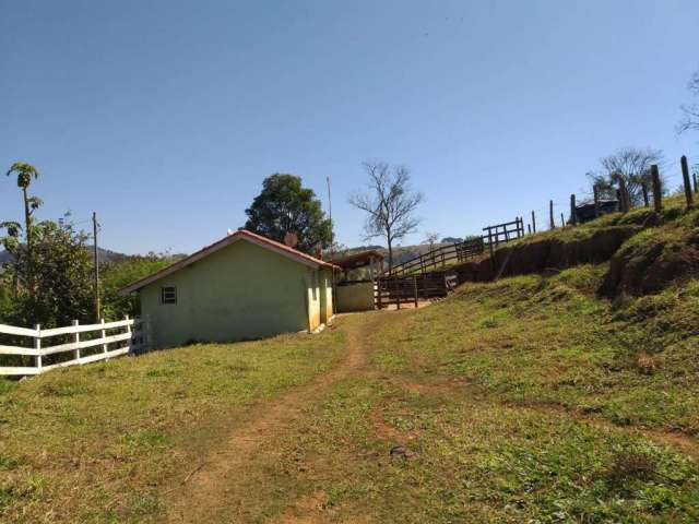 Chácara / sítio com 3 quartos à venda no Centro, Paraisópolis  por R$ 1.500.000