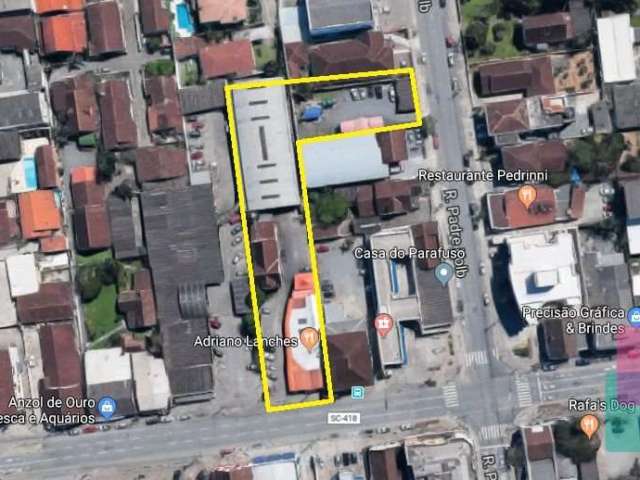 Terreno à venda na Avenida Getúlio Vargas, 0, Anita Garibaldi, Joinville por R$ 5.400.000