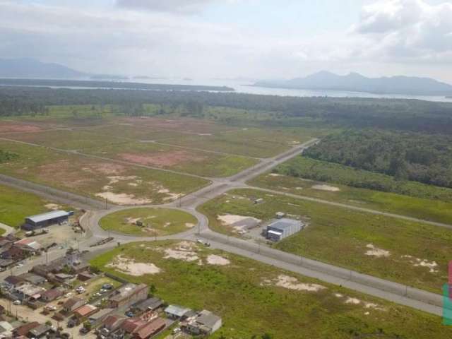 Terreno comercial à venda na Geralda Oliveira Luis, 0, Paranaguamirim, Joinville por R$ 640.000