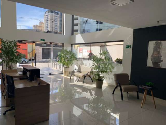 Sala comercial na Avenida Doutor Erasmo, 33 m² por R$ 1700,0000