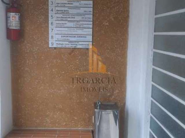 Sala de 18m² com banheiro no Tatuapé - São Paulo por R$ 1.350 para locação