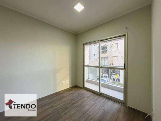 Apartamento com 3 dormitórios à venda, 64 m² por R$ 320.000 - Dos Casa - São Bernardo do Campo/SP