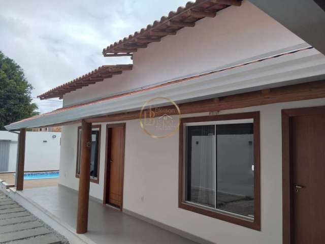 Casa 03 Dorm. em Villas do Arraial - Porto Seguro | 3 suítes, 3 banheiros | Venda e Locação por R$ 550.000