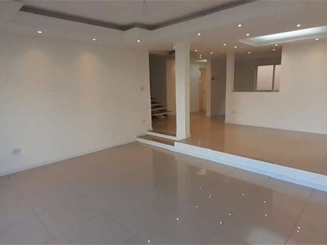 Casa em condomínio fechado com 3 quartos à venda na Rua Edmundo Gillung, 973, Boqueirão, Curitiba, 243 m2 por R$ 899.000