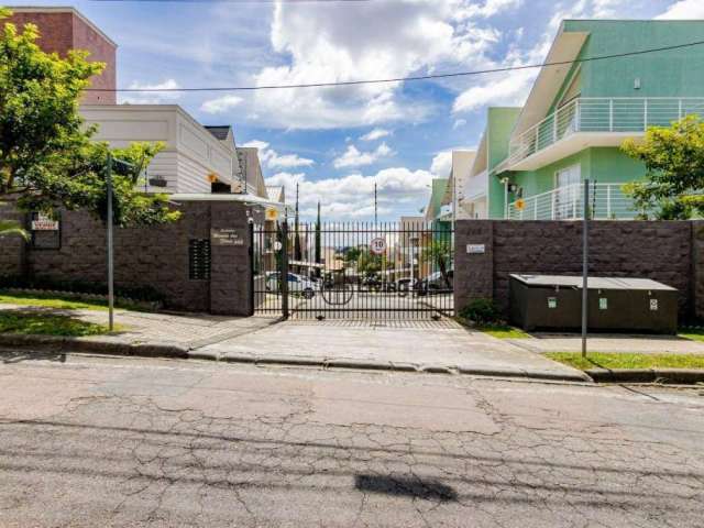 Sobrado com 4 dormitórios à venda, 175 m² por R$ 750.000 - Atuba