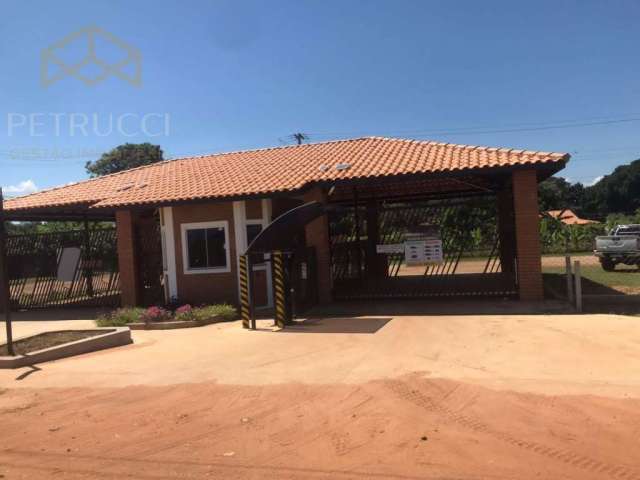 Chácara / sítio com 2 quartos à venda na Estrada Municipal DCR-20, 001, Villaggio Collina, Dois Córregos, 70 m2 por R$ 330.000