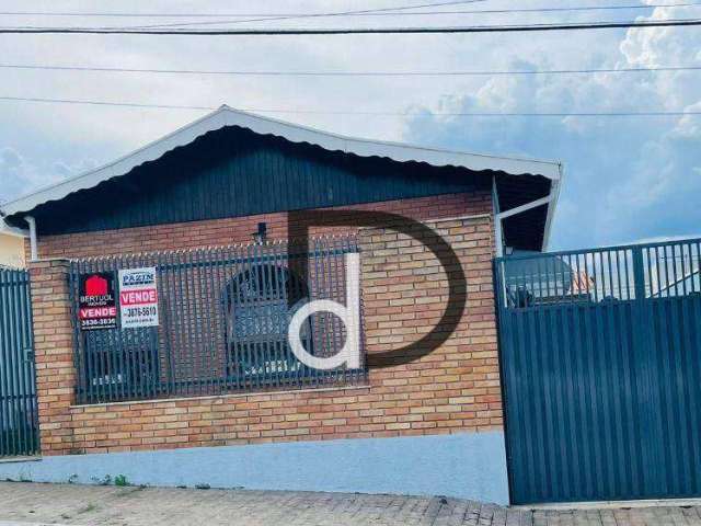 Casa com 2 dormitórios à venda, 116 m² por R$ 880.000,00 - Vila Planalto - Vinhedo/SP