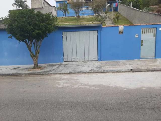 Venda de Casa - Padrão no bairro Jardim Maria Amélia com 03 dormitórios com 02 garagens - área útil 121,00m² - área terreno 450,00m² em Jacareí/SP
