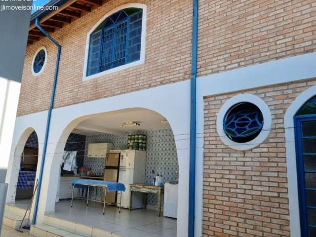 Casa com 3 quartos à venda no Centro, Campo Limpo Paulista  por R$ 1.060.000