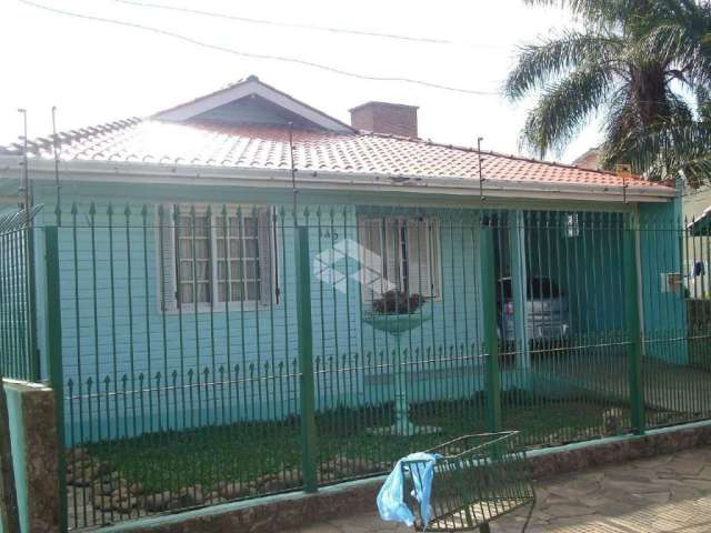 Casa com 4 quartos à venda na Rua Norberto Treis, 145, Costa e Silva, Porto Alegre, 80 m2 por R$ 280.000