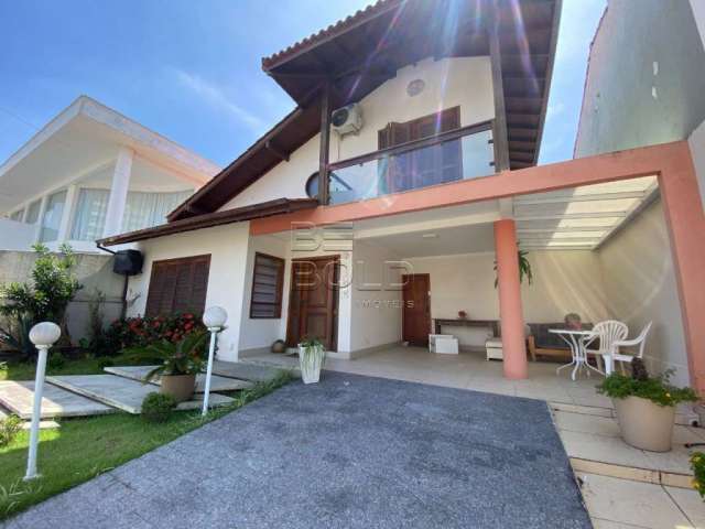 Casa com 2 quartos à venda na Rua Vinte e Três de Março, 62, Itaguaçu, Florianópolis por R$ 1.450.000