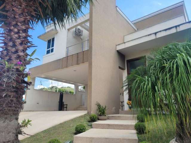 Casa com 3 dormitórios à venda, 300 m² por R$ 1.980.000,00 - Jardim do Golf I - Jandira/SP