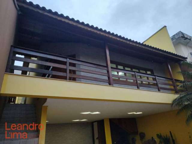 Casa com 3 dormitórios à venda, 390 m² por R$ 1.200.000,00 - Jardim City - Guarulhos/SP