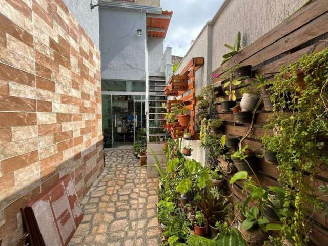 Área privativa de 03 quartos a venda no bairro Novo Horizonte, Ibirite