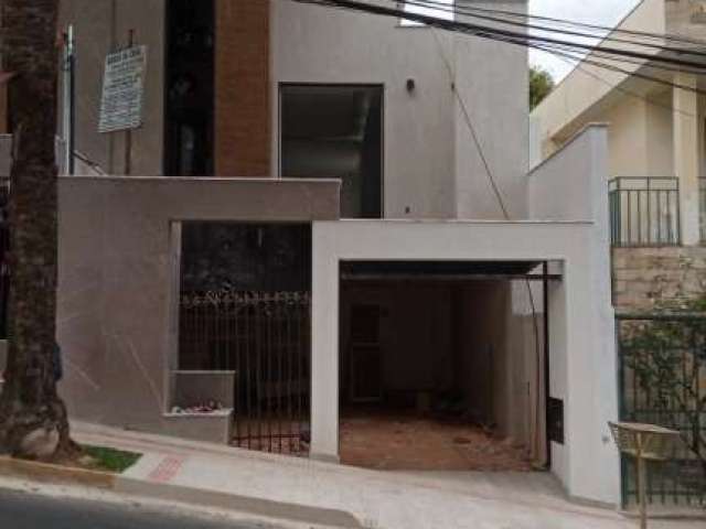 Casa com 3 quartos à venda na Rua Irmã Eufêmia, 0, Santa Rosa, Belo Horizonte por R$ 1.390.000