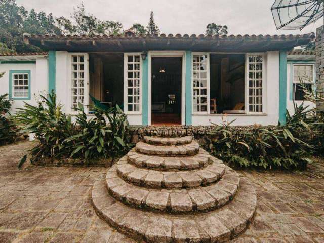 Espetacular casarão colonial à venda, 700 m² por R$ 8.000.000 - Várzea do Corumbê - Paraty/RJ