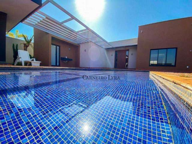 Casa com 3 dormitórios à venda, 600 m² por R$ 2.000.000,00 - Condomínio Residencial Laguna Castelan - Jaú/SP