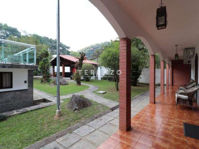 Casa à venda, 8 quartos, 3 suítes, 14 vagas, Parque Silvestre - Guapimirim/RJ - Cód 1431