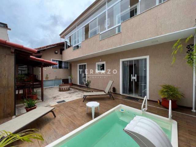 2 Casas com 3 dormitórios à venda, 250 m² por R$ 735.000,00 - Vale do Paraíso | Código 3068