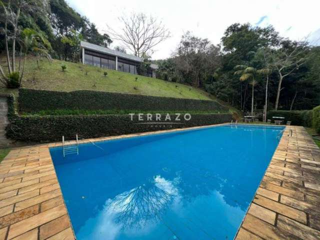 Casa em condomínio, área com 12000 m2 , 5 quartos , R$ 625.000.00 , Três Côrregos , Teresópolis - RJ, Cód 4691