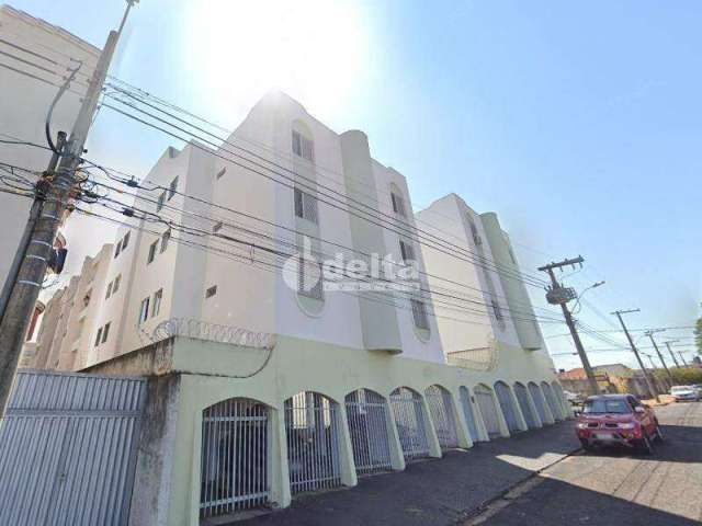 Apartamento à venda, 3 quartos, 1 suíte, 1 vaga, Osvaldo Rezende - Uberlândia/MG