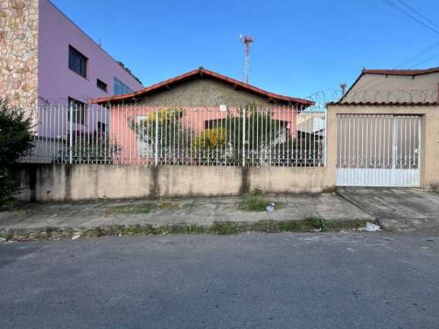 Casa com 4 quartos à venda na Rua São Pedro, 255, São Januário (Justinópolis), Ribeirão das Neves por R$ 680.000