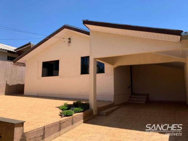 Casa com 3 dormitórios à venda, 200 m² por R$ 240.000,00 - Núcleo Habitacional Afonso Alves de Camargo - Apucarana/PR