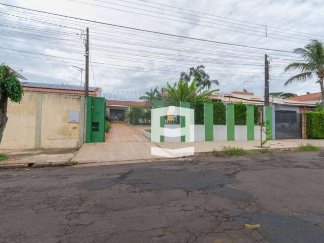 Casa com 3 dormitórios à venda, 180 m² por R$ 550.000,00 - Jardim Apucarana - Apucarana/PR